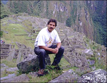 vince1.jpg (40476 bytes)
